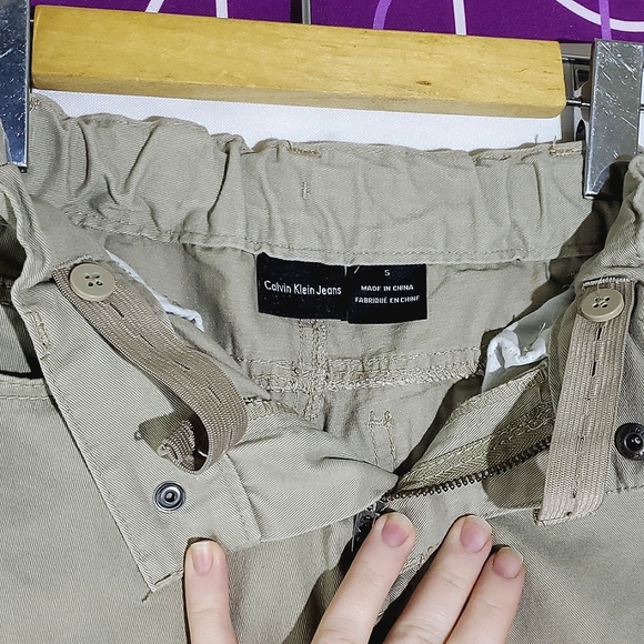 Calvin Klein Jeans - Boys/Kids Adjustable Elastic Waist Tan Jeans - Size 5 - Picture 13 of 14